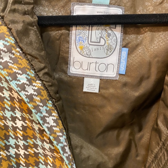 Like New Burton Jacket - Picture 2 of 5